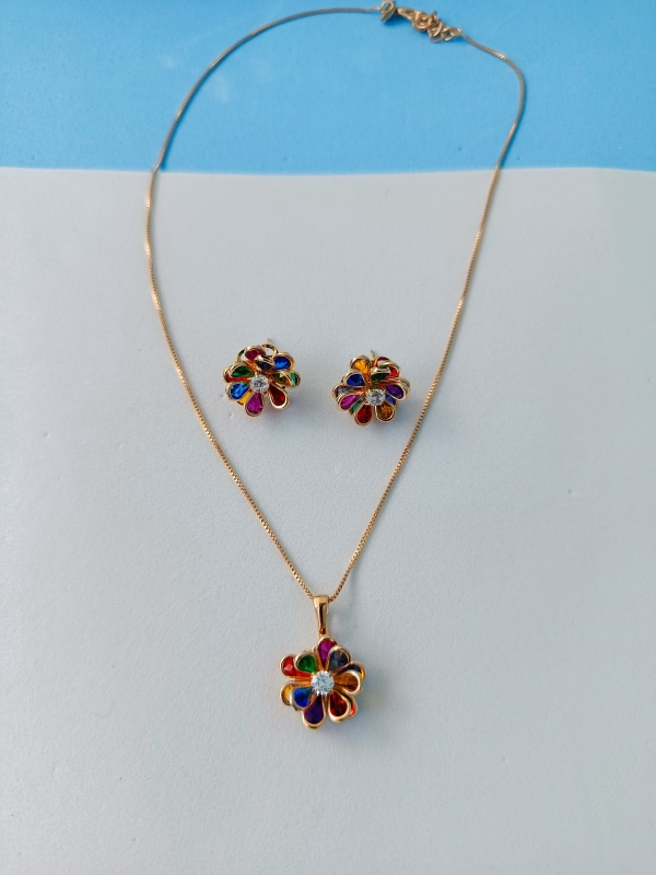 Conjunto com pingente colorido - Imagem 2