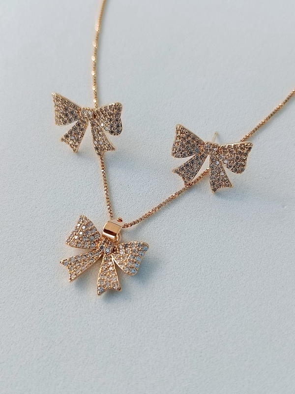 Conjunto Lacinho cravejado com micro zircônias