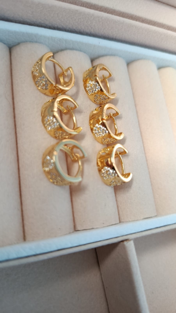 TRIO ARGOLINHA, CRAVEJADO COM MICRO ZIRCONIA - Imagem 4