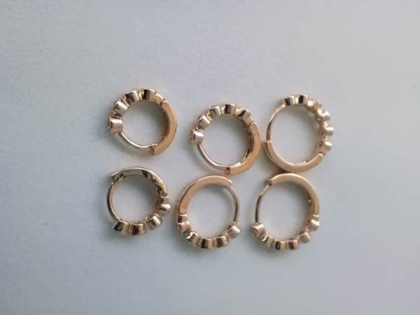 TRIO DE BRINCOS ARGOLINHAS - Imagem 2