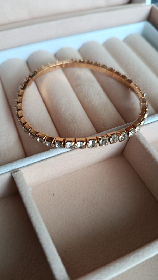 PULSEIRA CRAVEJADA COM MICRO ZIRCONIAS - Imagem 4